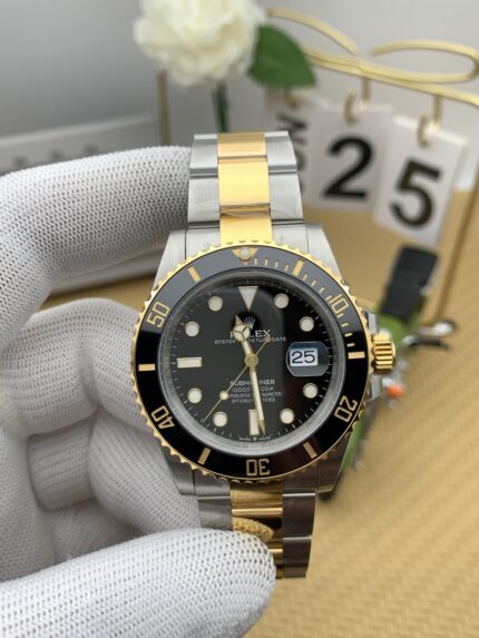 3235機芯間金黑水鬼126613